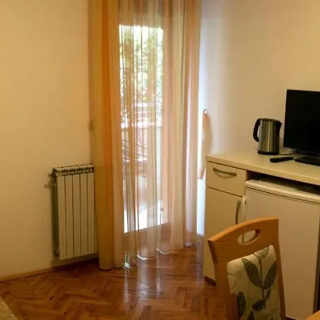 Vila Albatros Oda ve Kahvaltı 3*