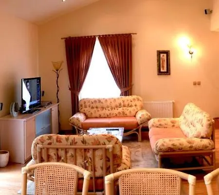 Vila Albatros 3*