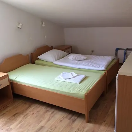 Vila Albatros B&B 로비니