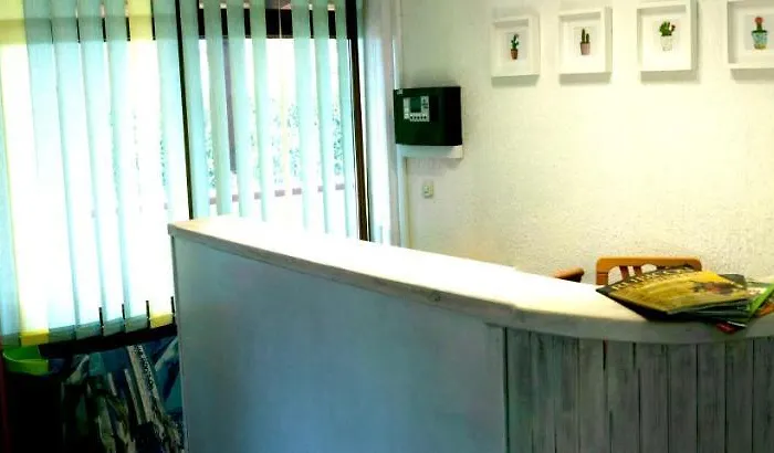 Bed and Breakfast Vila Albatros 3*